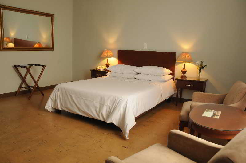 Hotel Nutibara 3*